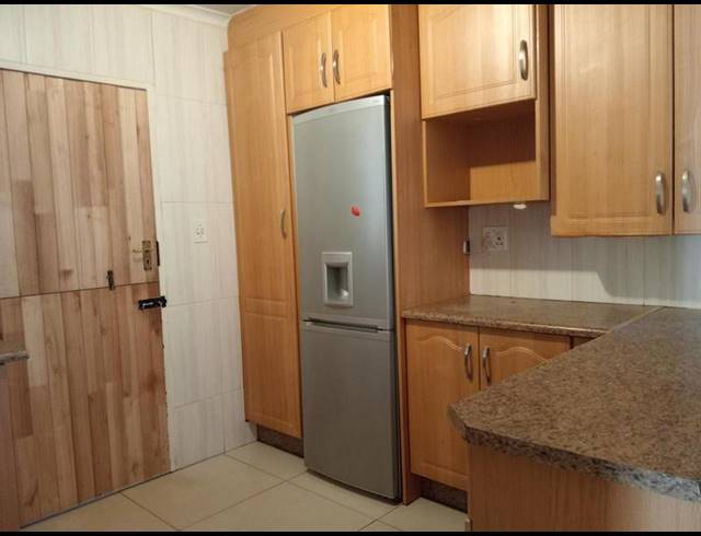 3 BEDROOM HOUSE FOR SALE IN KAGISO